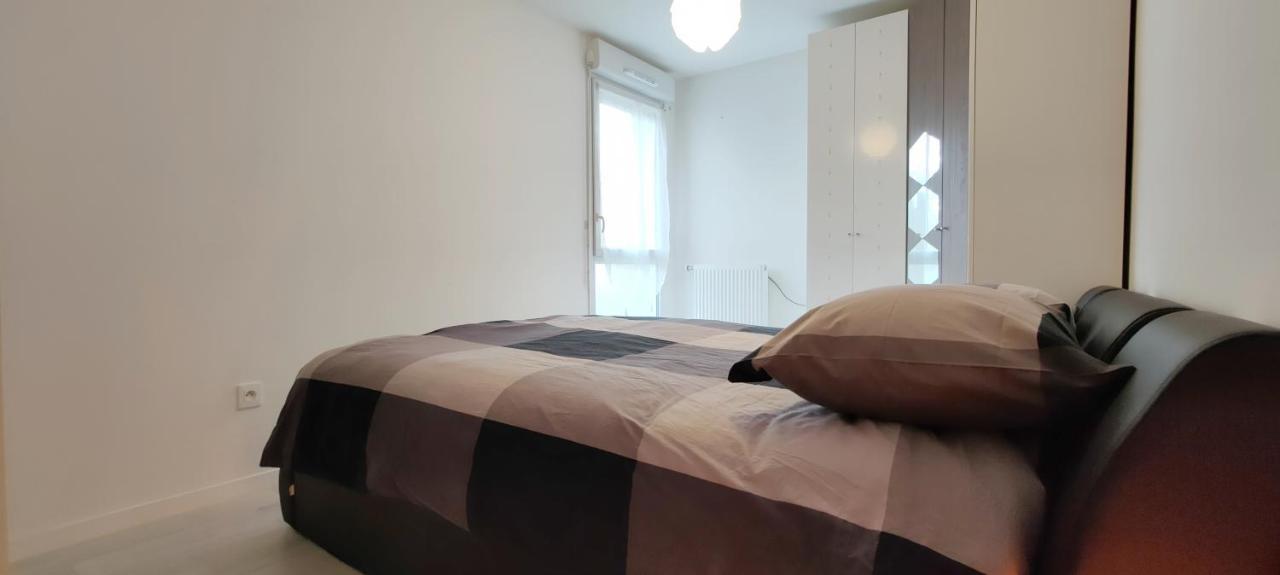 Chic Apart With Parking Near Paris Lägenhet Épinay-sur-Seine Exteriör bild